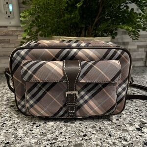 ❤️❤️❤️ Final price drop ❤️❤️❤️ Burberry nova check crossbody Brown and pink